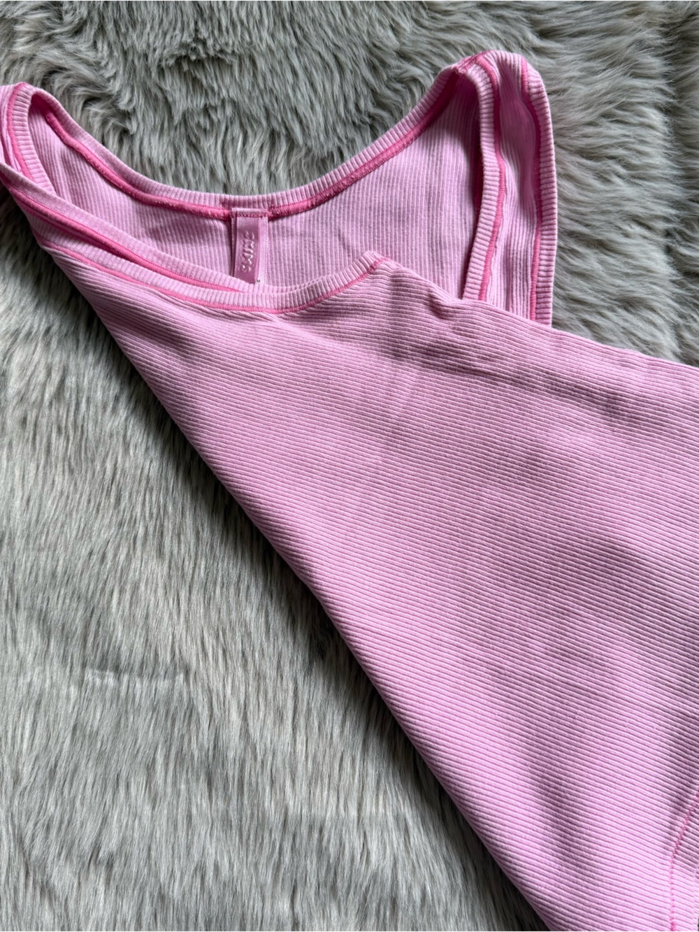 Skims Pink Rib Tank Top - Picture 4 of 4